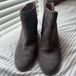 Vionic Women's Greige Wedge Ankle Boots